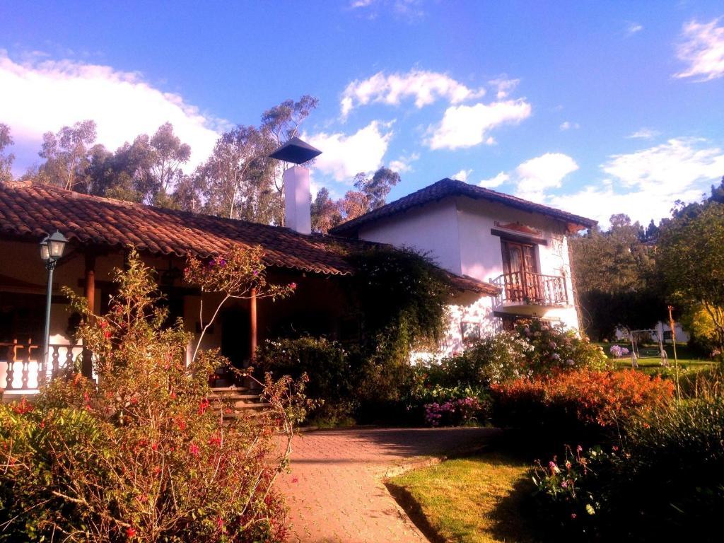 Hosteria Caballo Campana Cuenca Exterior photo